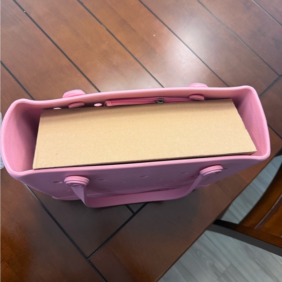 NWT BOGG BAG Pink Perforated Tote - Picture 3 of 9